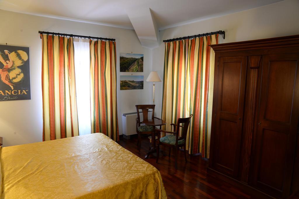 Villa Chiara Hotel 카넬리 외부 사진